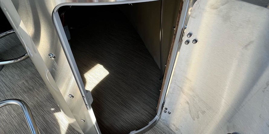 Berkshire 25E STS - Tritoon In Stock