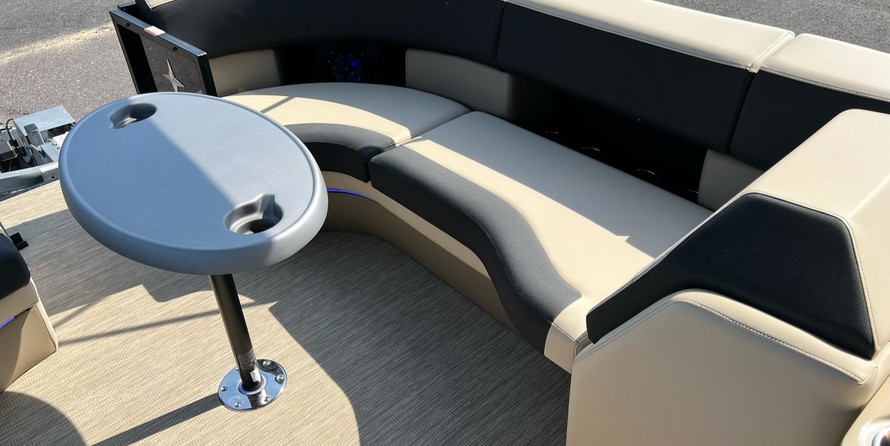 Berkshire 25E STS - Tritoon In Stock