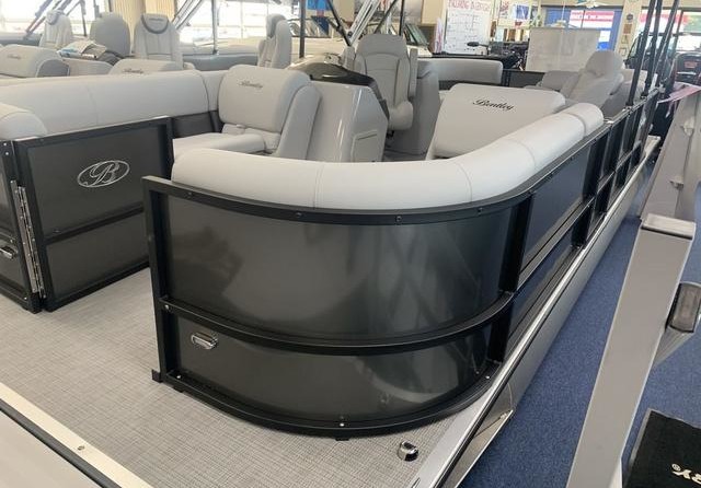 Premier Pontoons Navigator 220