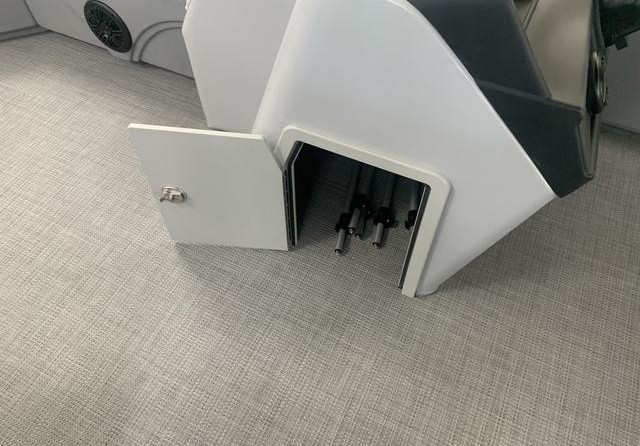 Premier Pontoons Navigator 220