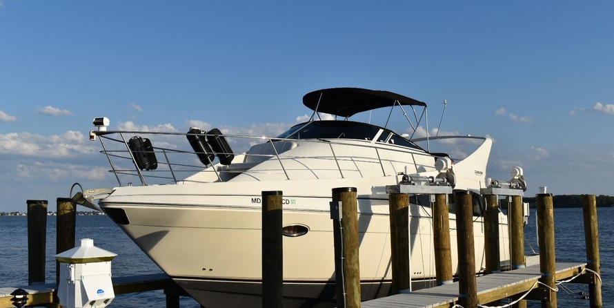 Carver 36 Mariner