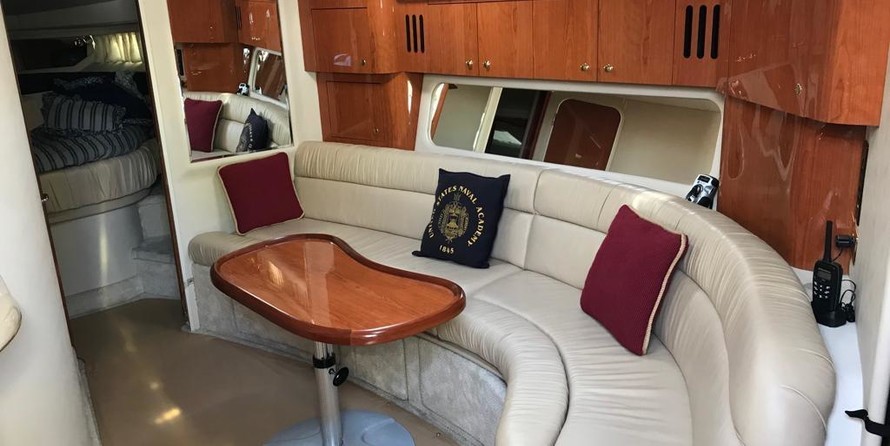 Sea Ray 410 Sundancer