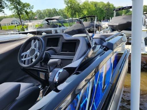 Manitou 25 x-plode xt rfx shp dual