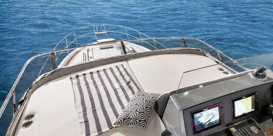 Bavaria R55 Fly