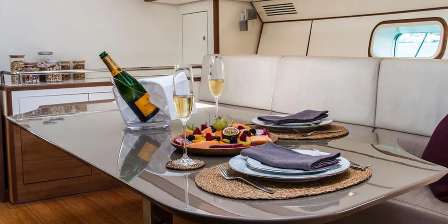 100 ft Length Luxury Yacht