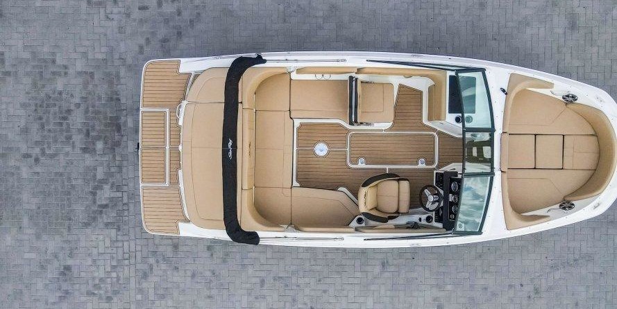 Sea Ray SPX 210