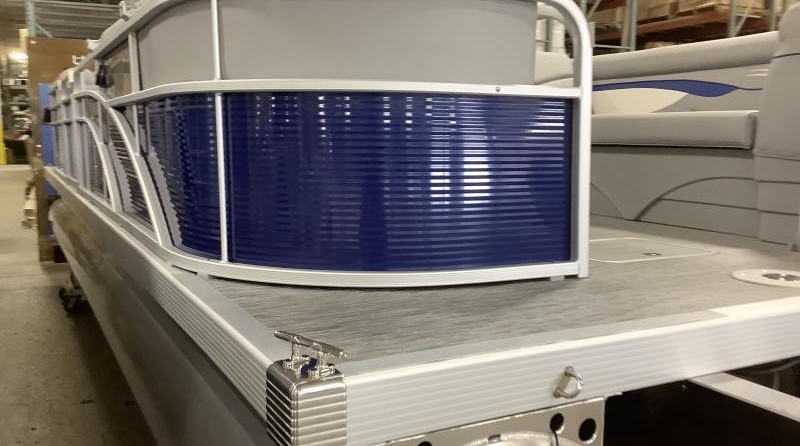 Bennington 24 sbrx