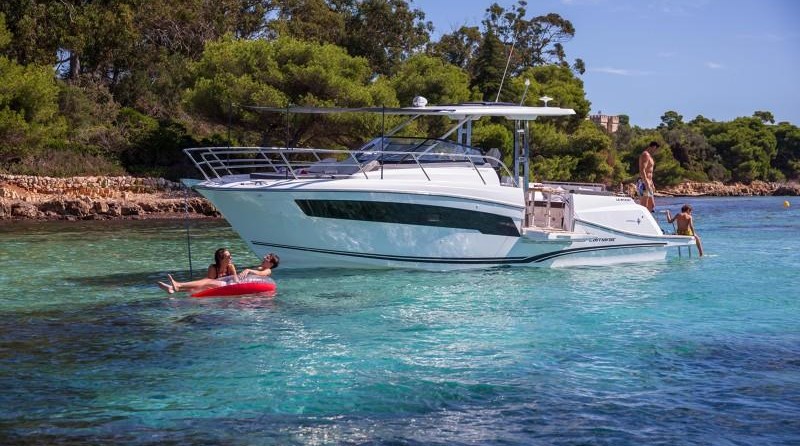 Jeanneau Cap Camarat 10.5 WA Series 2