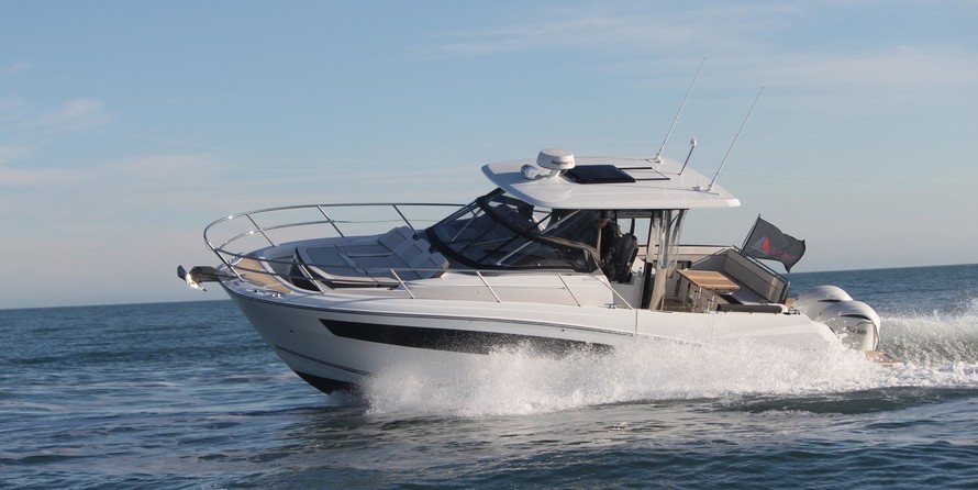 Jeanneau Cap Camarat 10.5 WA Series 2
