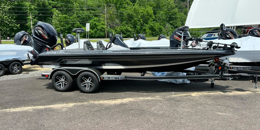 Skeeter zx 225