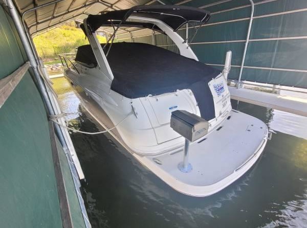 Chaparral 330 Signature