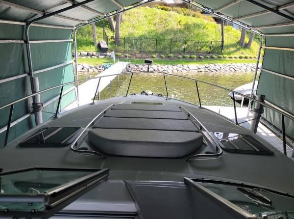 Chaparral 330 Signature