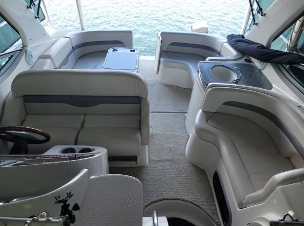 Chaparral 330 Signature