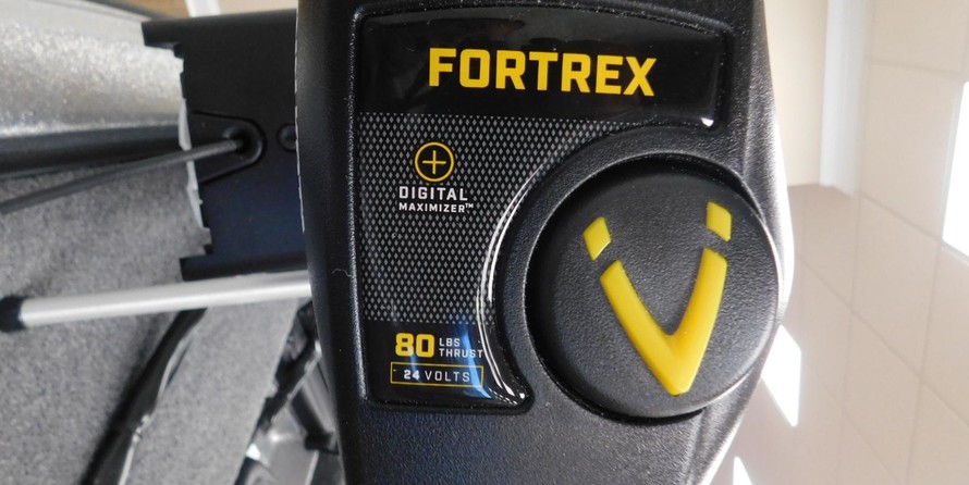 Lund Boats 1875 Pro-V Bass