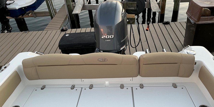 Sea Ray hunt ultra 211