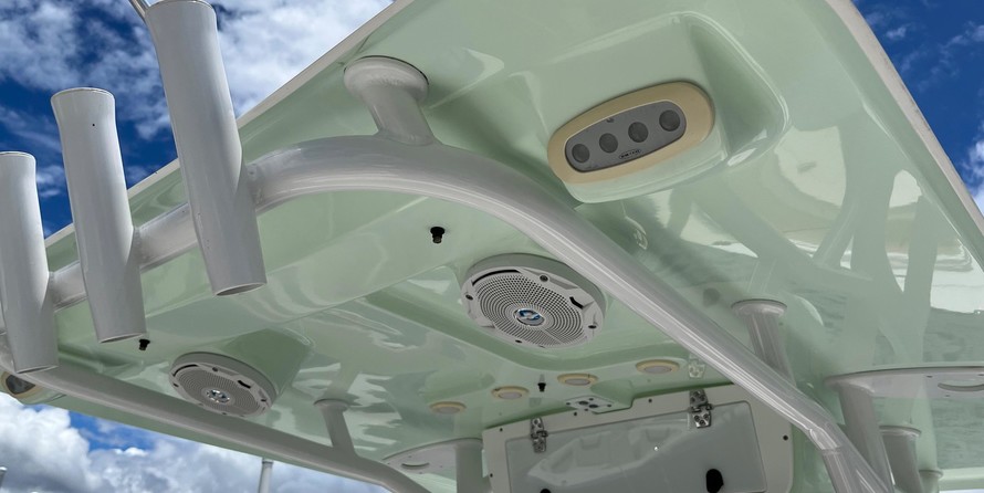 Sea Ray hunt ultra 211