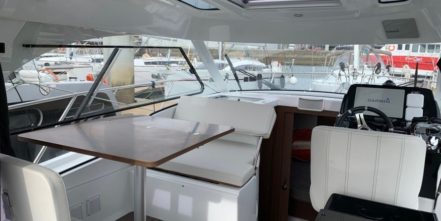 Beneteau Antares 9 OB