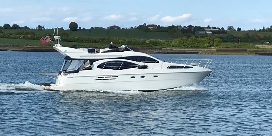 Azimut 46