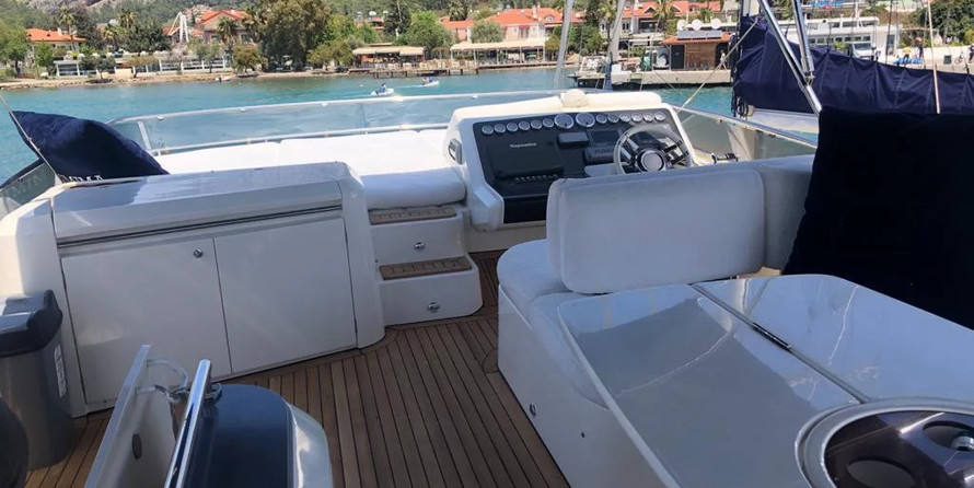 Galeon 640 FLY