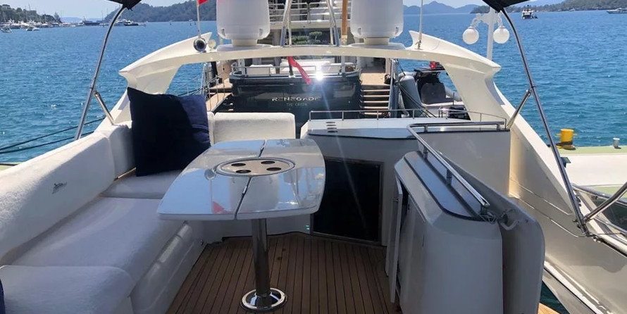 Galeon 640 FLY