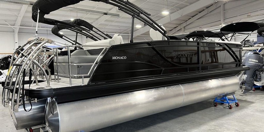 Hinckley Center Console 29