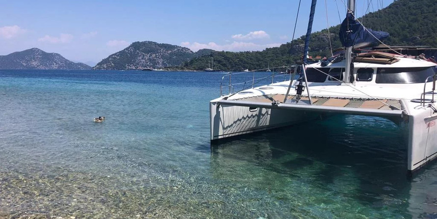 Fountaine Pajot Lavezzi 40