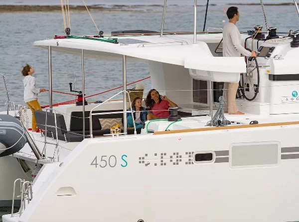 Lagoon 450 S