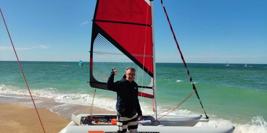 MiniCat 420 Instinct