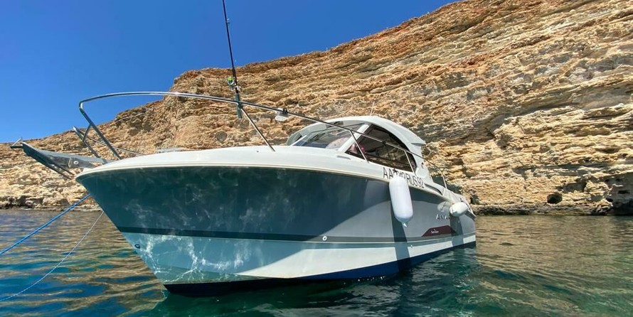 Beneteau Antares 8