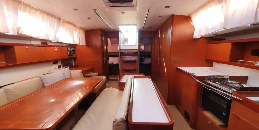 Beneteau Oceanis 50 Family