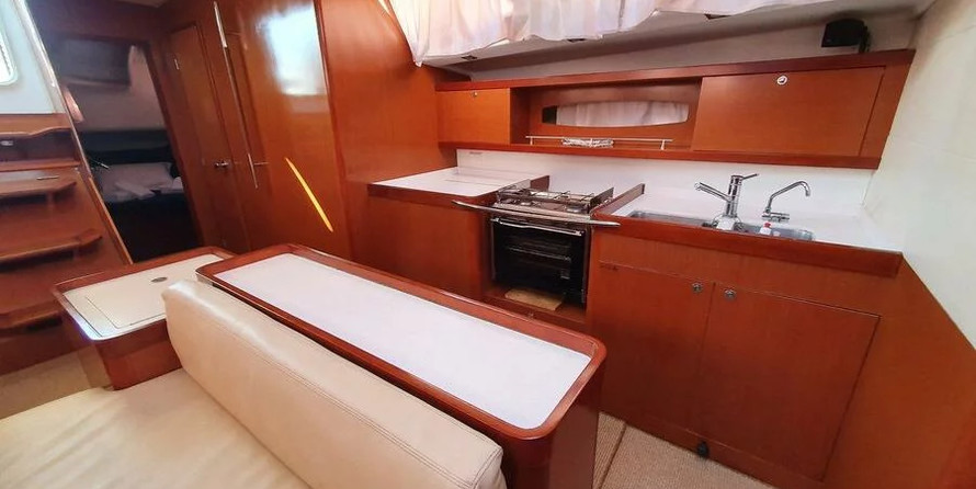 Beneteau Oceanis 50 Family