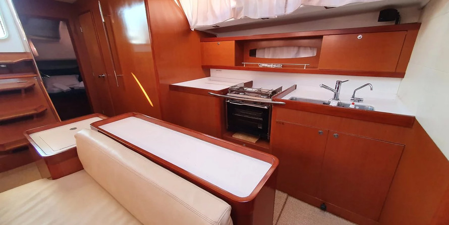 Beneteau Oceanis 50 Family