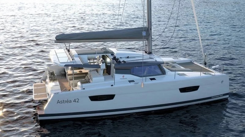 Fountaine Pajot Astréa 42