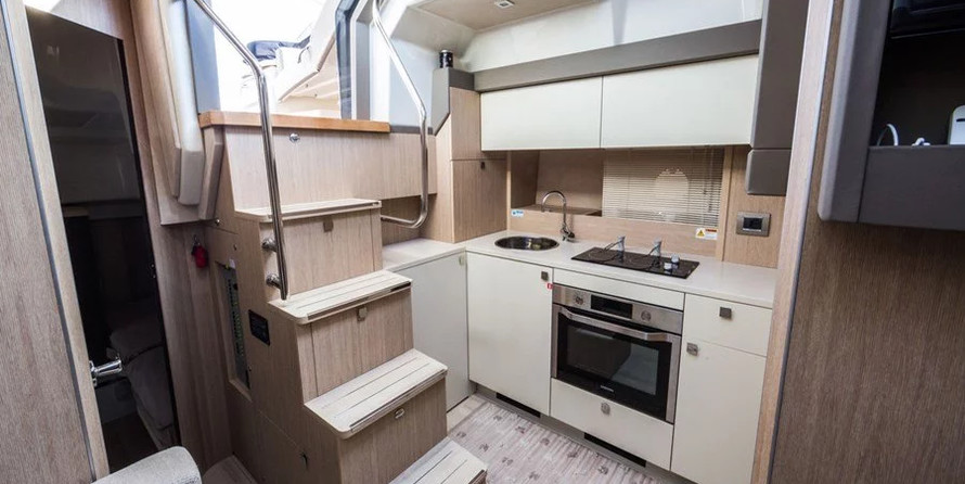 Cranchi M44 HT