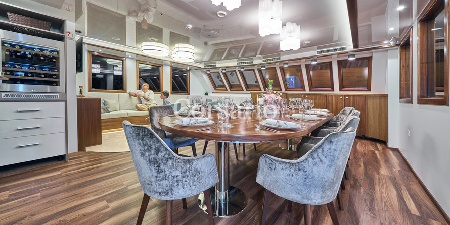 Luxury Sailing Yacht Corsario