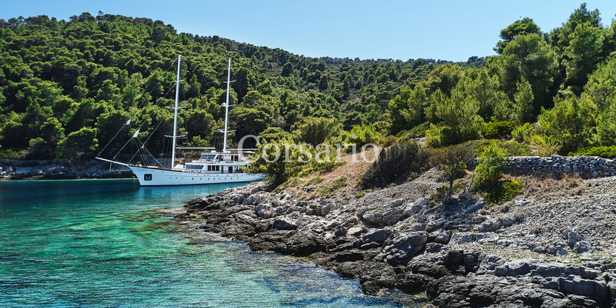 Luxury Sailing Yacht Corsario