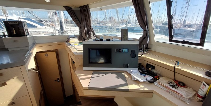 Fountaine Pajot Saona 47