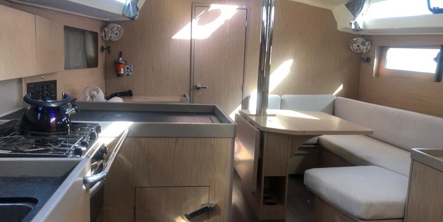 Beneteau Oceanis 41.1