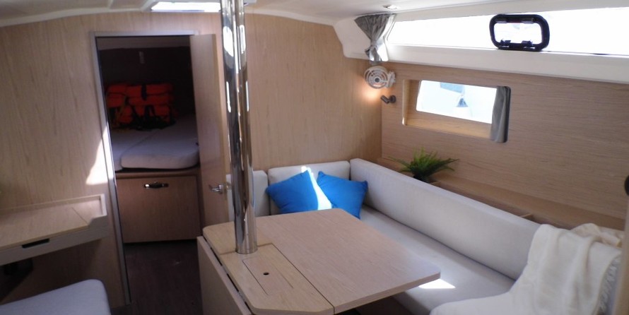 Beneteau Oceanis 41.1