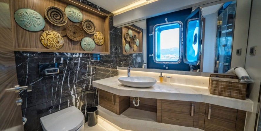 Motoryacht Deepwater