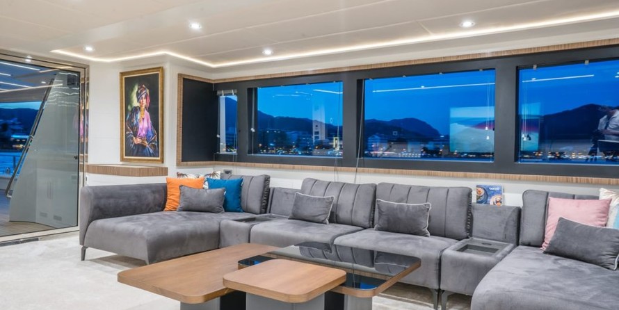 Motoryacht Deepwater