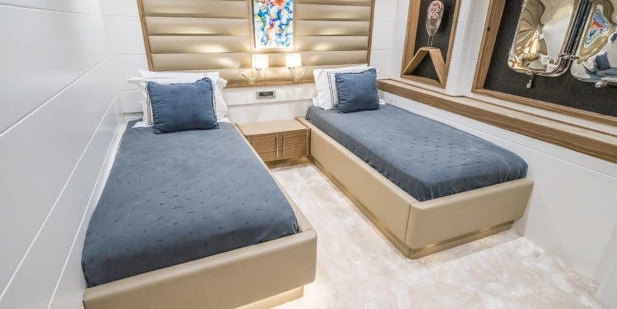 Motoryacht Deepwater