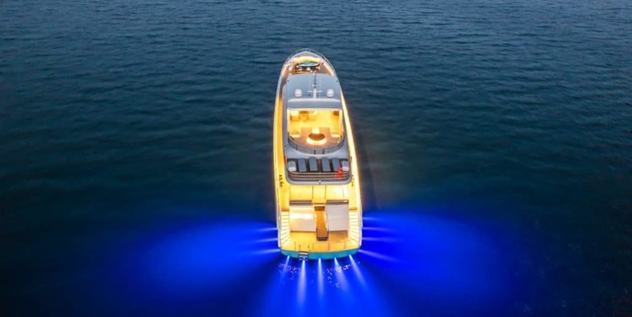 Motoryacht Deepwater