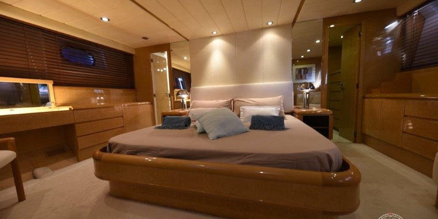 Versilcraft Phantom 80