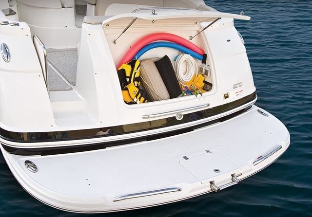 Chaparral 370 Signature Cruiser