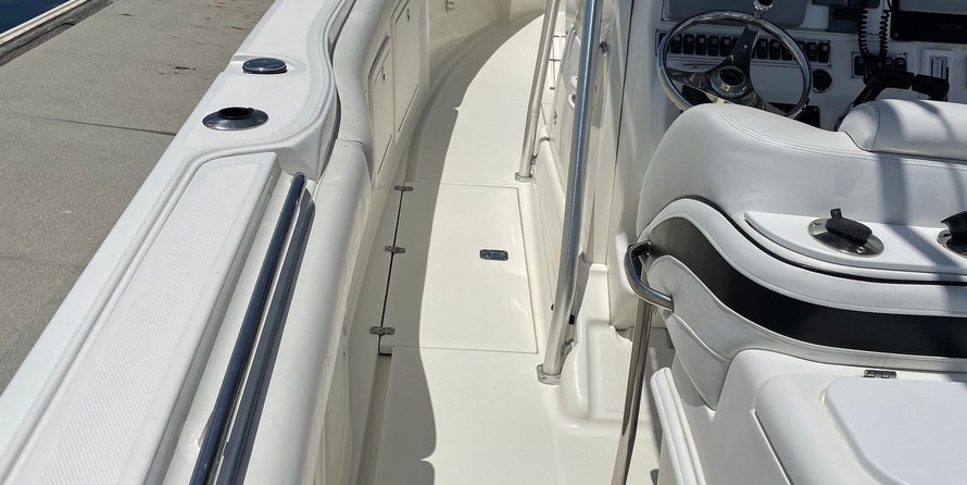 Wellcraft 35 Scarab Center Console