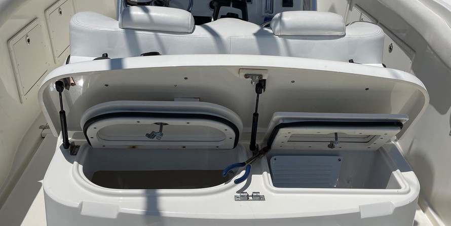 Wellcraft 35 Scarab Center Console