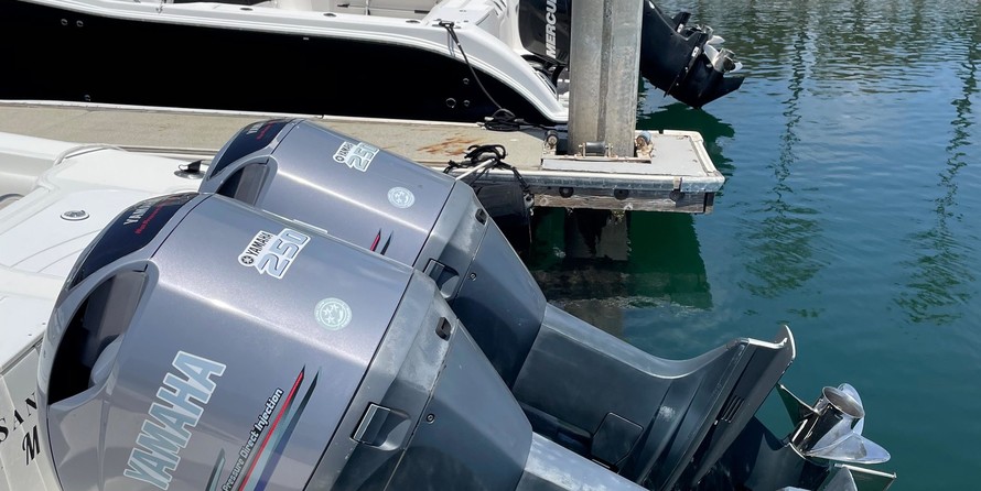 Wellcraft 35 Scarab Center Console