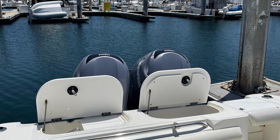Wellcraft 35 Scarab Center Console