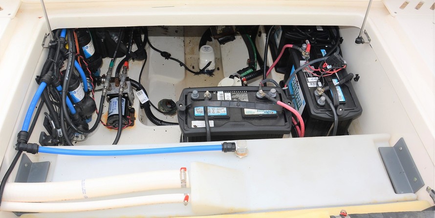 Boston Whaler 270 Vantage